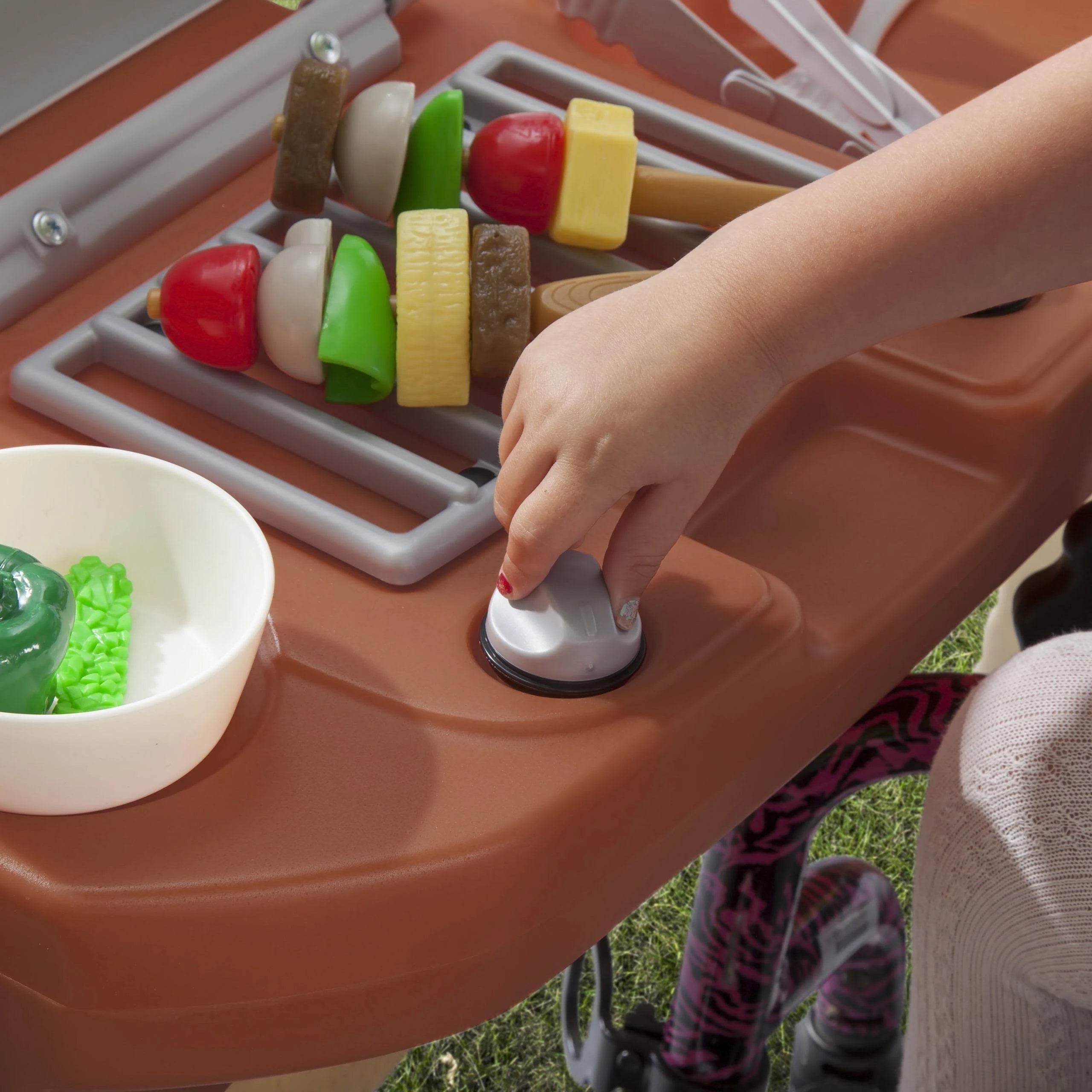 Step2 All Around Playtime Patio with Canopy - MadeInUSA